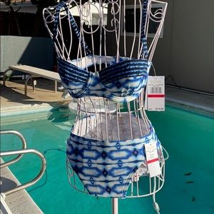 Micheal Kors  bikini Sz XS New Navy Cruise  NW$118